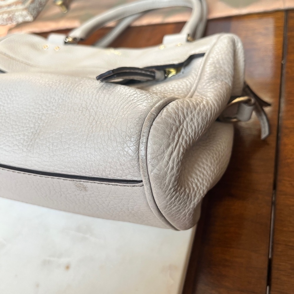 Kate Spade Cream Pebbled Leather Crossbody Bag w/Strap- GUC w/a few spots/stains - Picture 13 of 17